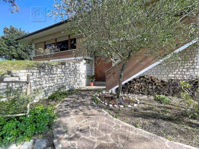 Casa in vendita a Marche, Pesaro E Urbino