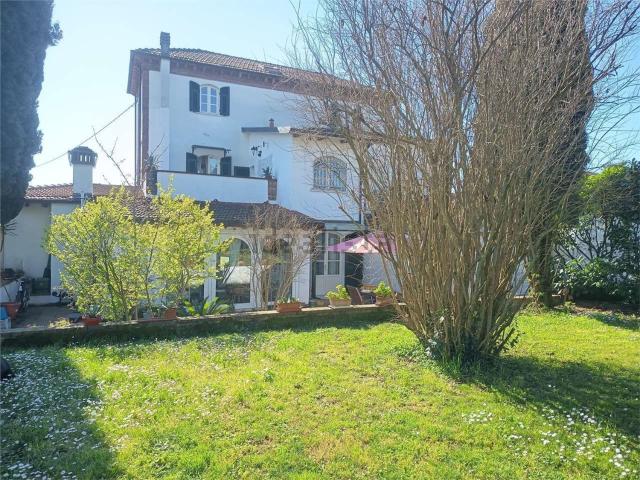 Casa in vendita a Castelnuovo Magra, Liguria