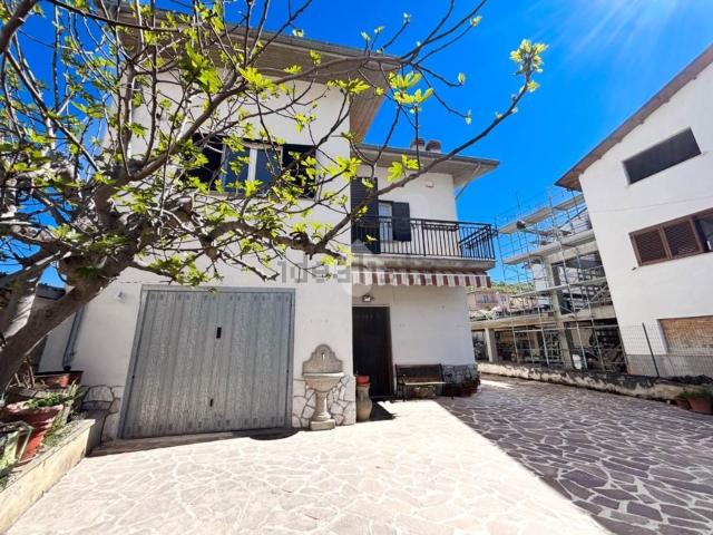 Casa in vendita a Tornimparte, Abruzzo