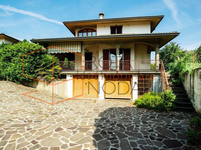 Casa in vendita a Ranica, Lombardia