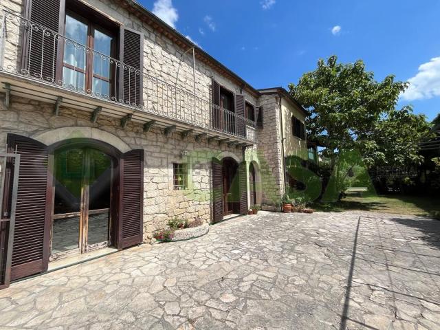 Casa in vendita a Asinina, Isernia