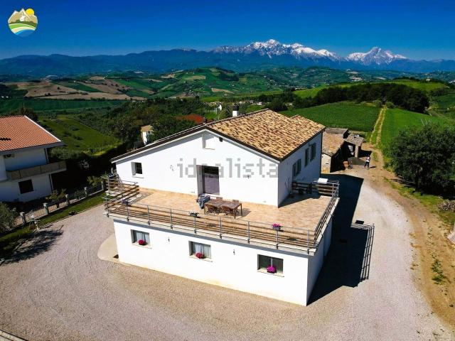 Casa in vendita a Castilenti, Abruzzo
