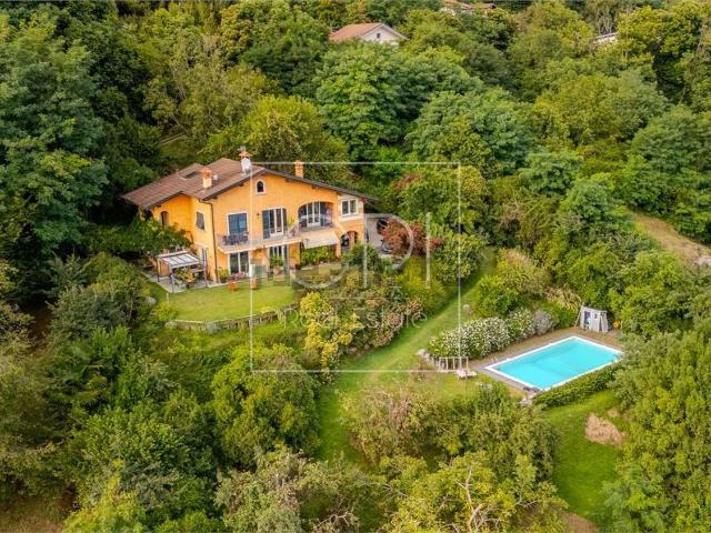 Casa in vendita a Suna, Piemonte