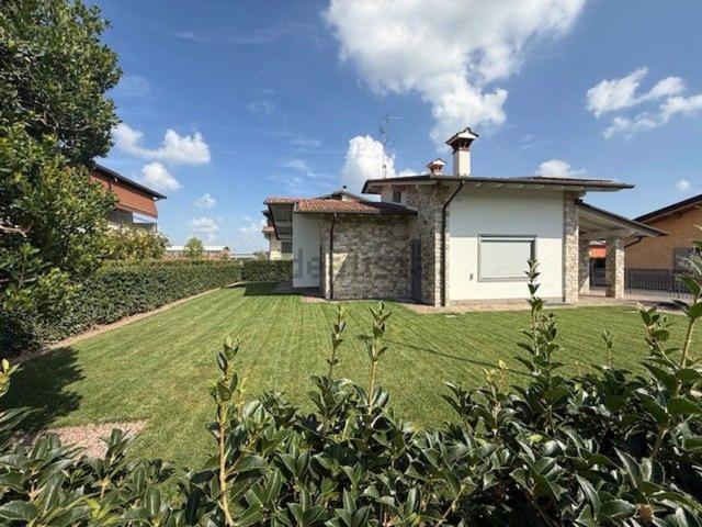 Casa in vendita a Cologno al Serio, Bergamo