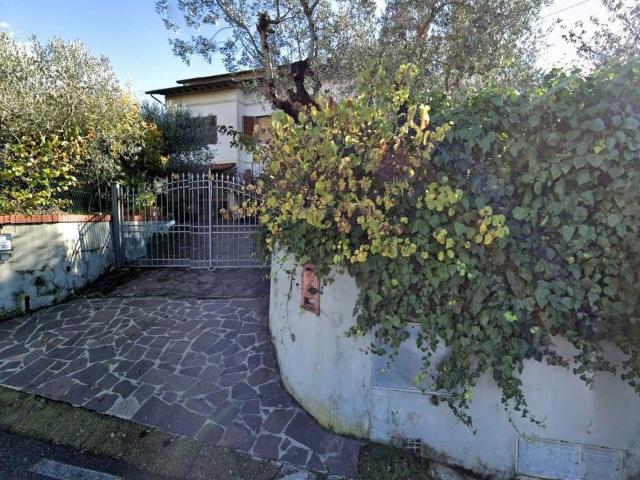 Casa in vendita a Quarrata, Colle