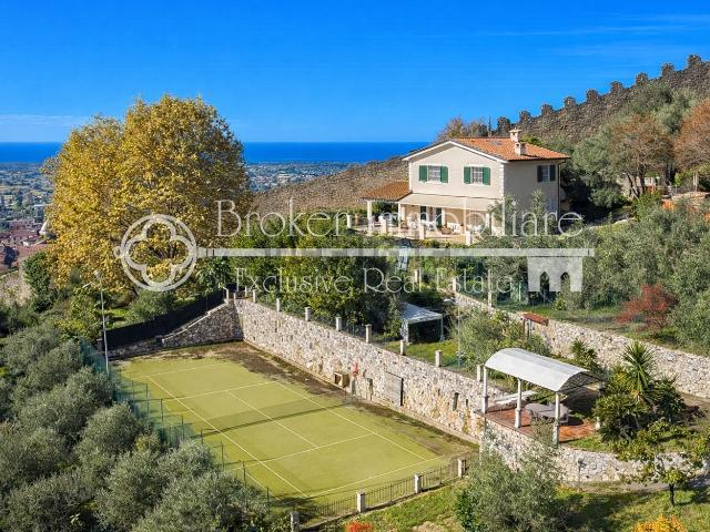 Casa in vendita a Tonfano, Toscana