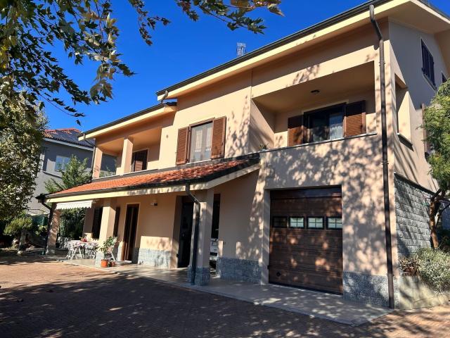 Casa in vendita a Piemonte, Asti