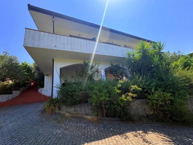 Casa in vendita a Calabria, Cosenza