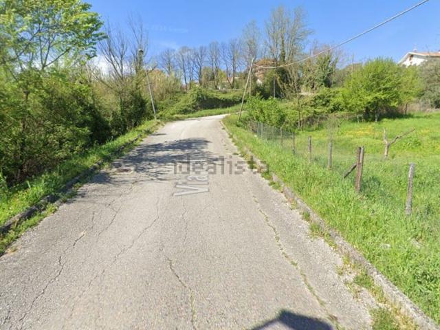 Casa in vendita a Frosinone, Lazio
