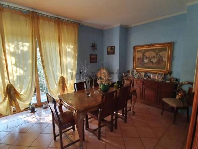 Casa in vendita a Frosinone, Lazio