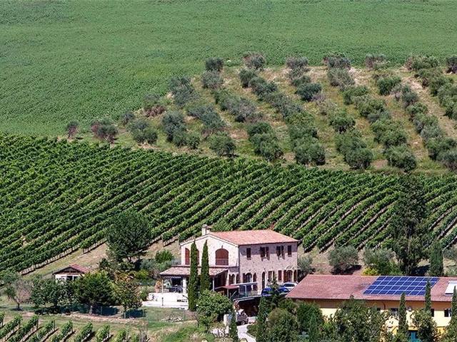Casa in vendita a Trecastelli, Marche