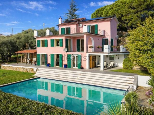 Casa in vendita a Poggi Superiore, Imperia