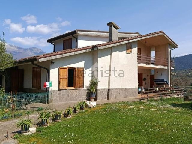 Casa in vendita a Alatri, Lazio