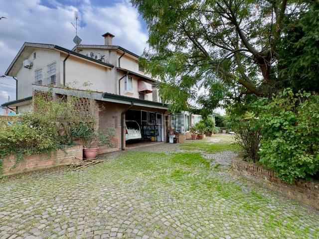 Casa in vendita a Arquà Polesine, Veneto