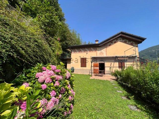 Casa in vendita a Clusone, Lombardia