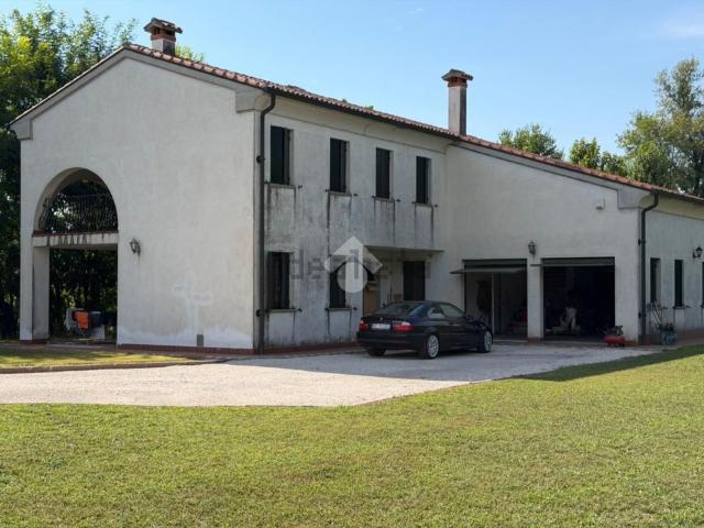 Casa in vendita a Pieve di Curtarolo, Curtarolo