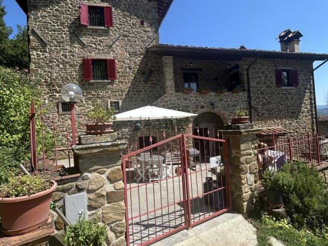 Casa in vendita a Vicchio, Toscana