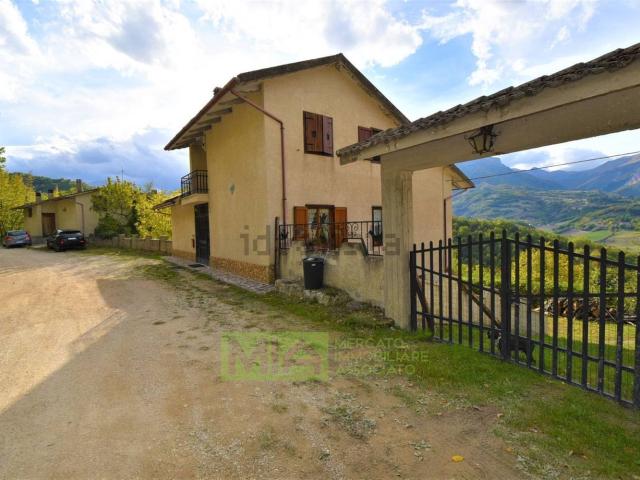 Casa in vendita a Marche, Fermo