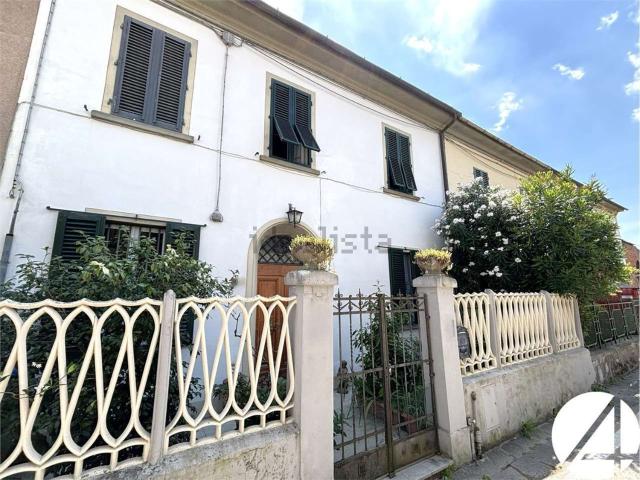 Casa in vendita a Pistoia, Toscana