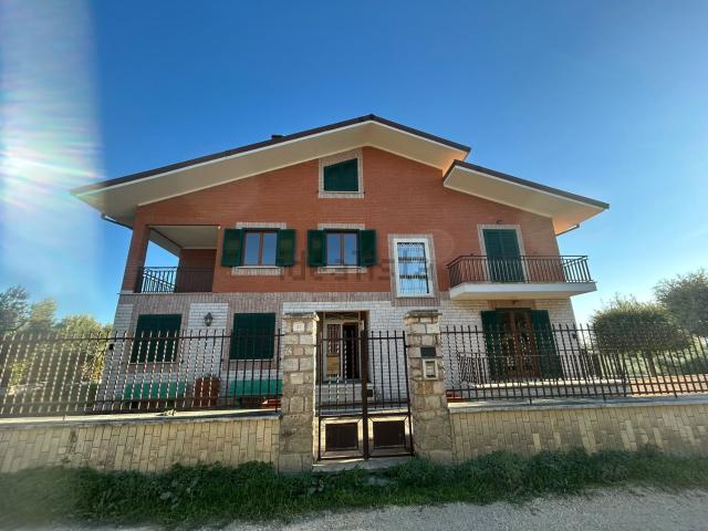 Casa in vendita a Acquaviva, Nerola