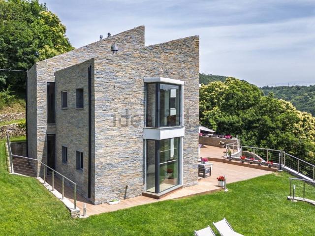 Casa in vendita a Ponente, Serra Riccò