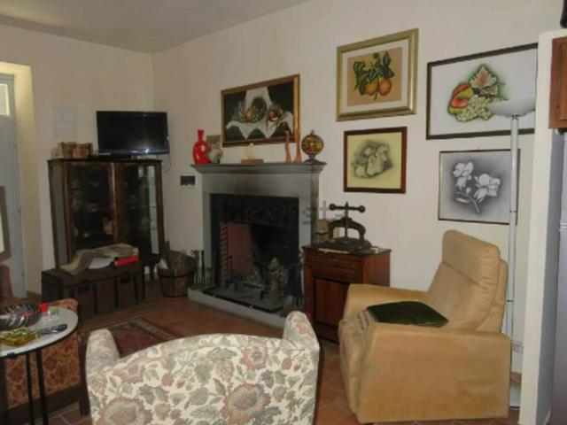 Casa in vendita a Castiglione In Teverina, Lazio