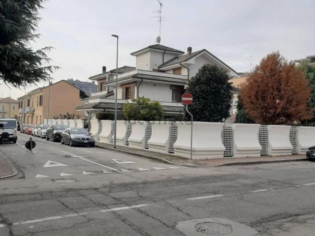 Casa in vendita a Porta Casale, Piemonte