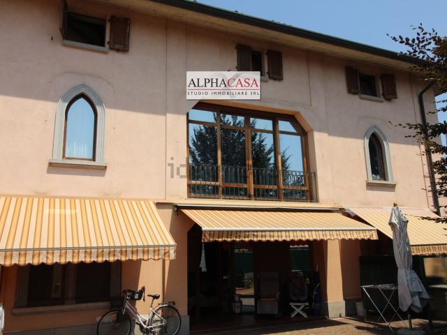 Casa in vendita a Bonate Sopra, Lombardia