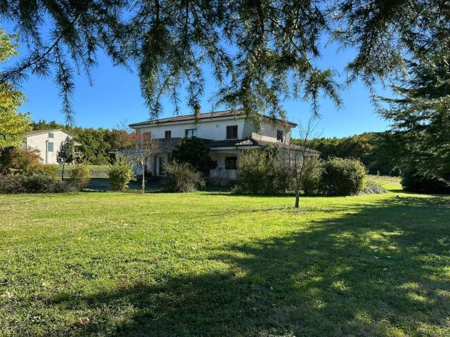 Casa in vendita a Montaquila, Molise