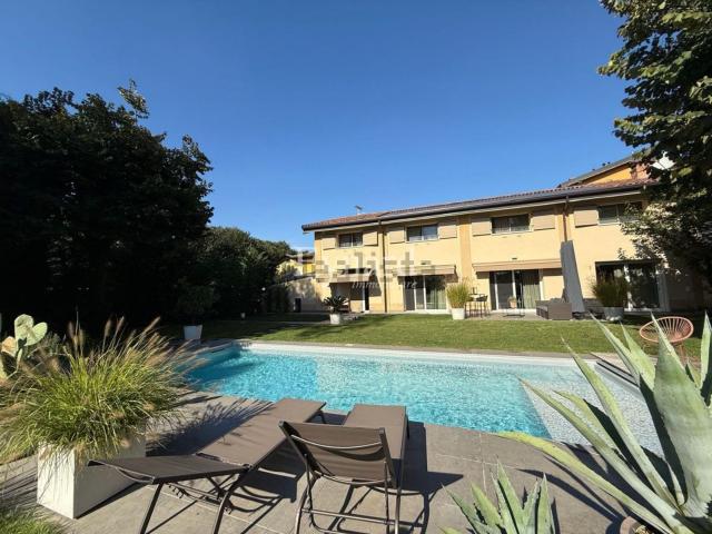 Casa in vendita a Osio Sopra, Lombardia