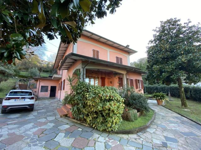 Casa in vendita a San Giuseppe, Carrara