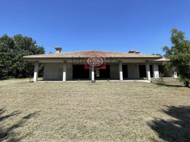 Casa in vendita a Unione dei comuni Valle del Savio, Cesenà