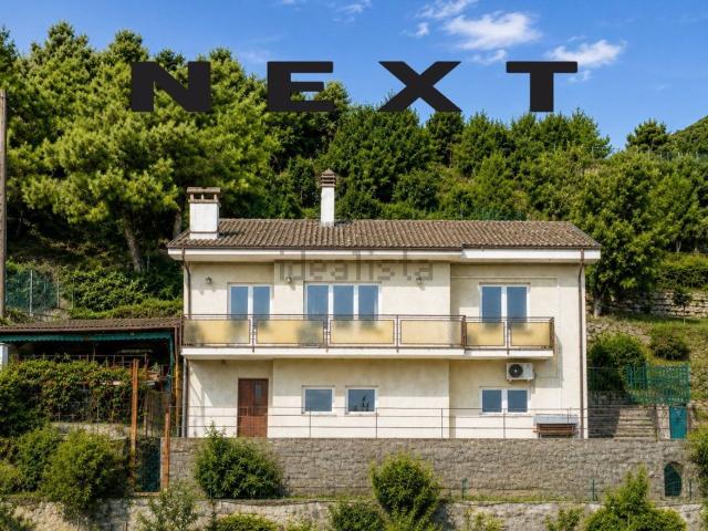Casa in vendita a Santa Barbara / Korošci, Muggiò