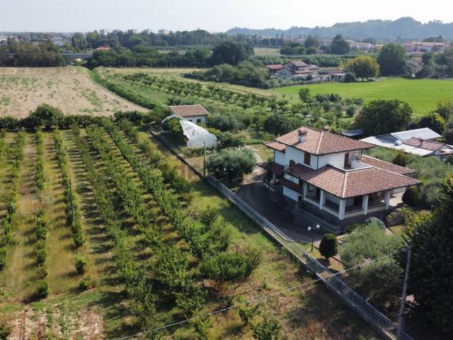Casa in vendita a Unione dei comuni Valle del Savio, Cesenà