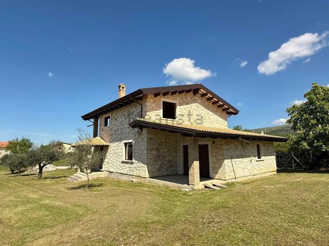 Casa in vendita a Abbateggio, Abruzzo