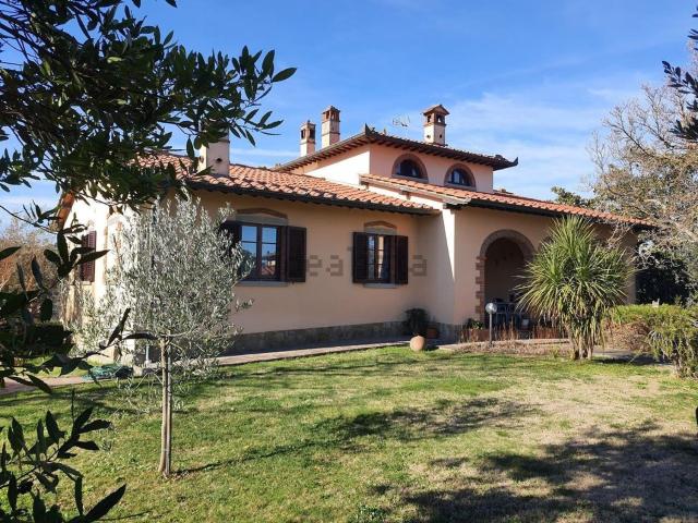 Casa in vendita a Monte San Savino, Toscana