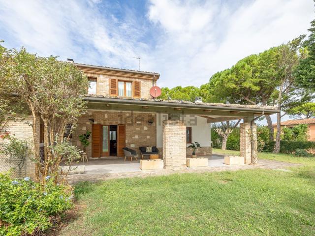 Casa in vendita a Marche, Pesaro E Urbino