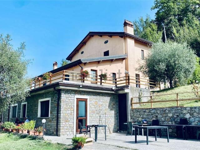 Casa in vendita a Rotonda, Basilicata