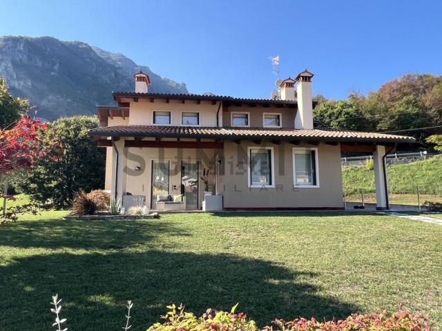 Casa in vendita a Velo d'Astico, Vicenza