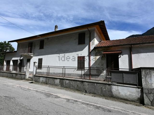 Casa in vendita a Crusinallo, Omegna