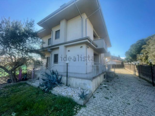 Casa in vendita a Montalto Uffugo, Cosenza