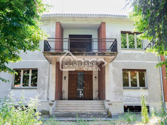 Casa in vendita a Crocetta, Re