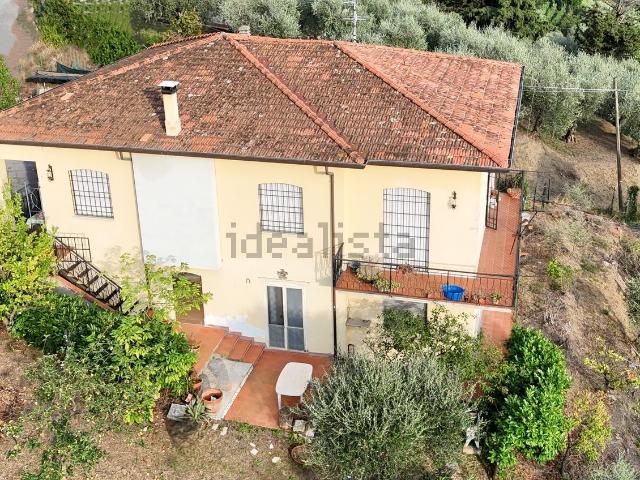 Casa in vendita a Massarosa, Toscana