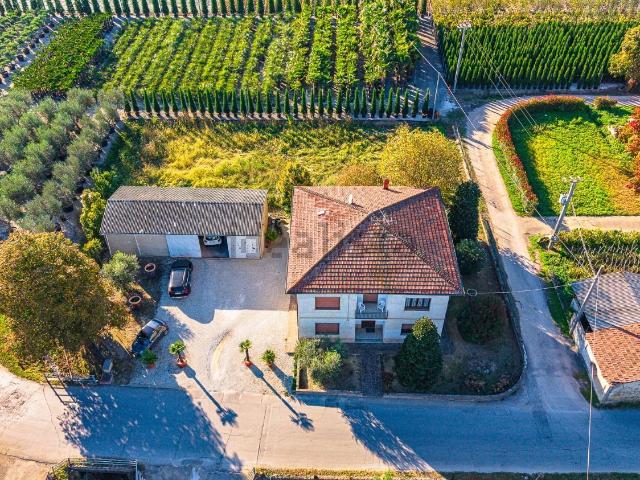 Casa in vendita a Badia a Pacciana, Pistoia