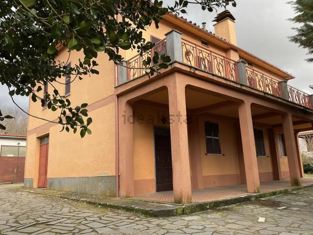 Casa in vendita a San Lorenzo Nuovo, Lazio