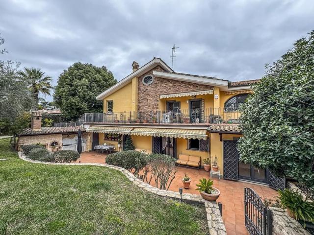 Casa in vendita a Spinaceto, Roma Capitale
