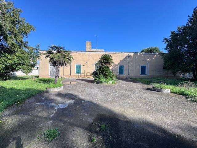 Casa in vendita a Squinzano, Lecce