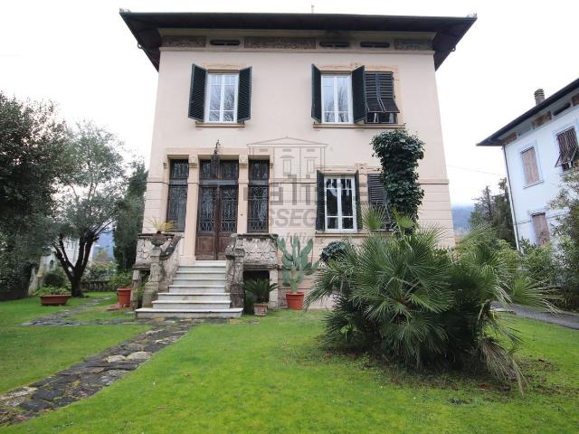 Casa in vendita a Ponte a Moriano, Bagni Di Lucca Ponte