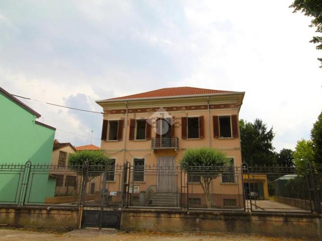 Casa in vendita a Suzzara, Lombardia