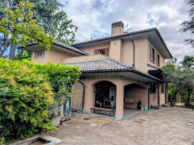 Casa in vendita a Moncucco, Brugherio